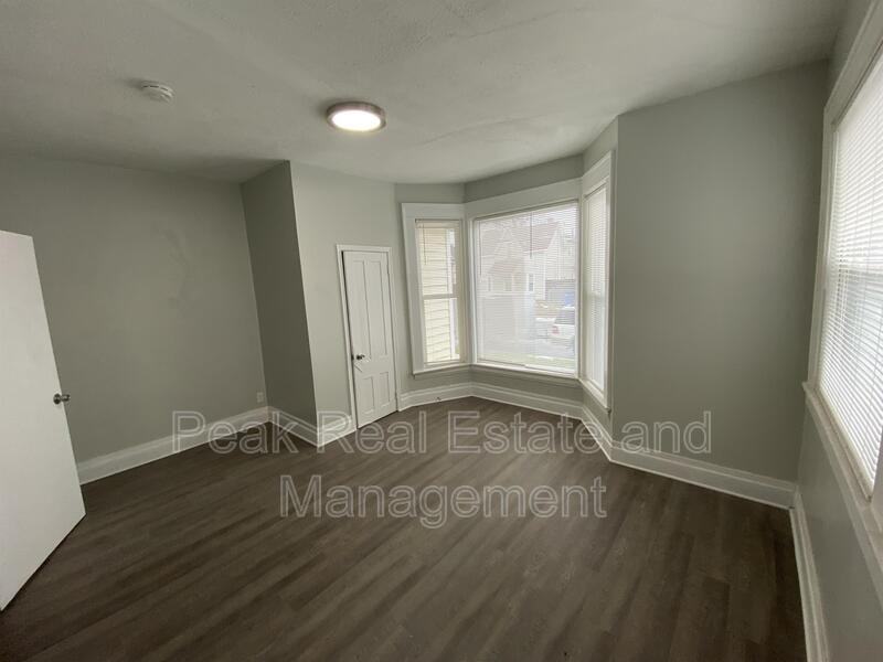 1154 Prospect Ave Se - Photo 6 of 16