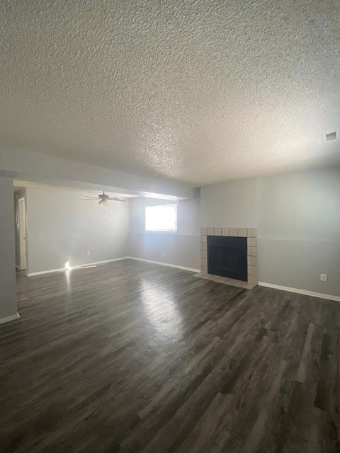 1825 Zebulon Dr - Photo 3 of 9