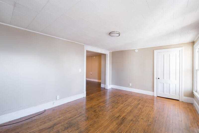 428 7th Ave - Photo 2 of 25