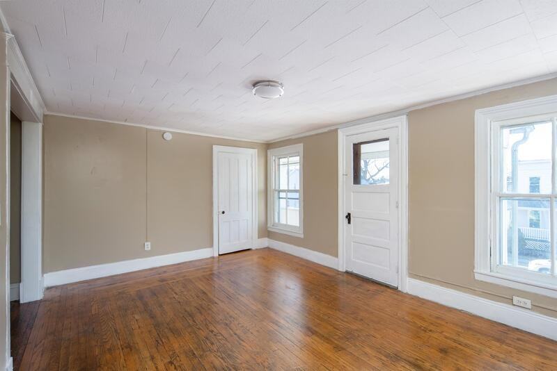 428 7th Ave - Photo 3 of 25