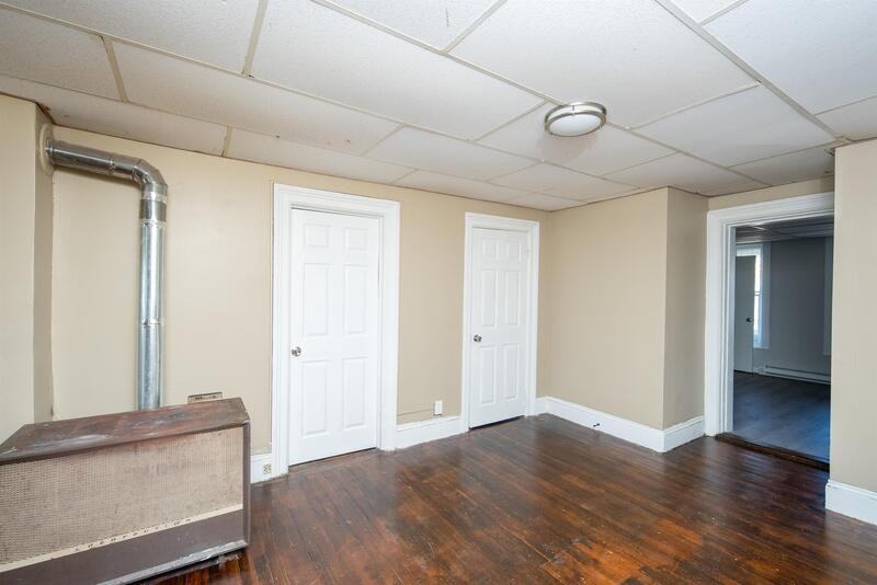 428 7th Ave - Photo 6 of 25