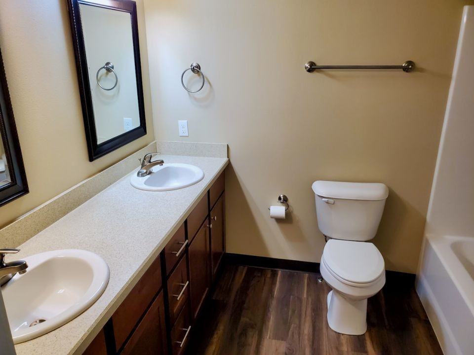 721 Lake Elmo Dr - Photo 6 of 7