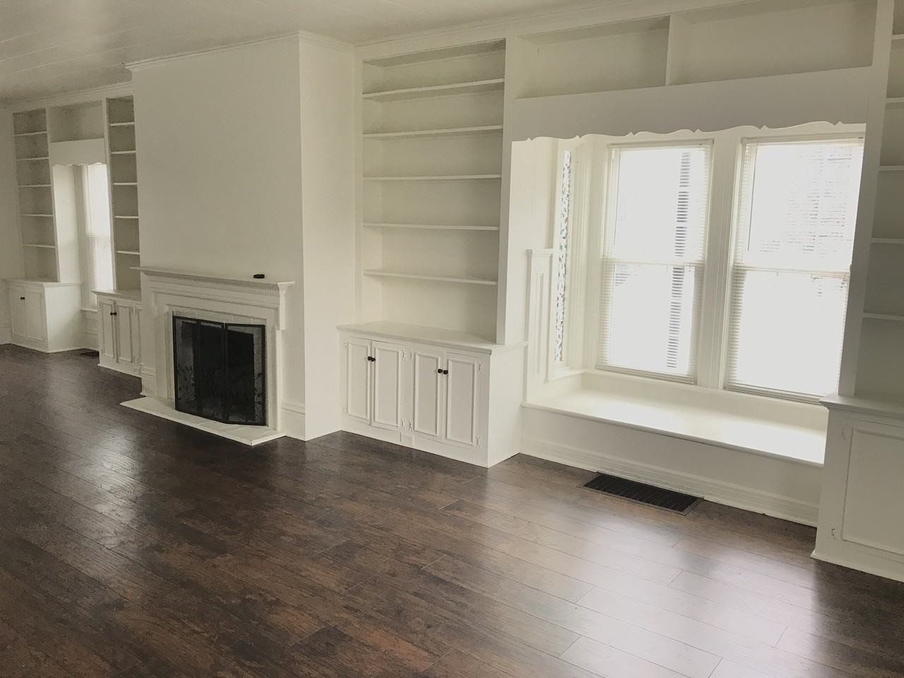 1046 Liberty St #1 - Photo 6 of 10