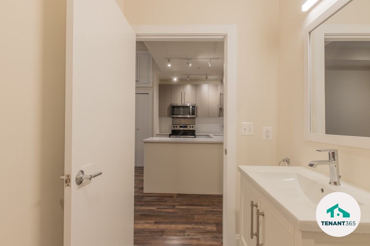 8 E Fayette St #303 - Photo 2 of 13