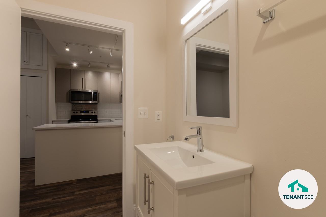 8 E Fayette St #303 - Photo 3 of 13