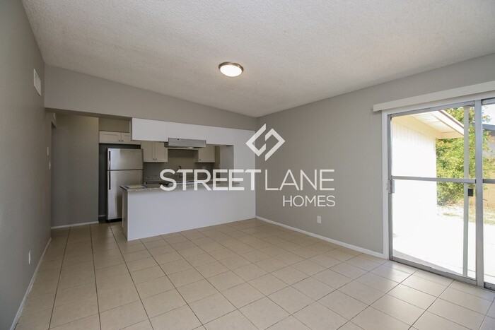 1641 E Palmcroft Dr - Photo 3 of 15