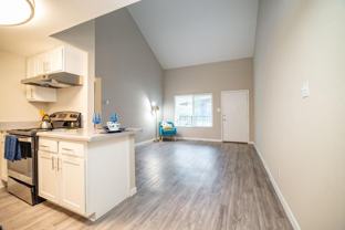 12700 Indian School Rd Ne - Photo 1 of 1