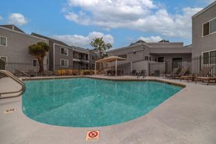 12700 Indian School Rd Ne - Photo 1 of 1