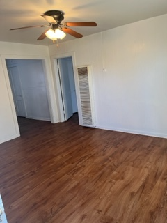 503 W 1st St - Photo 2 of 12