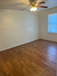 503 W 1st St - Photo 7 of 12