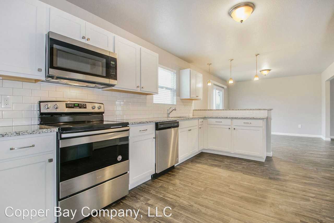 32877 Pinedale Ln - Photo 2 of 28