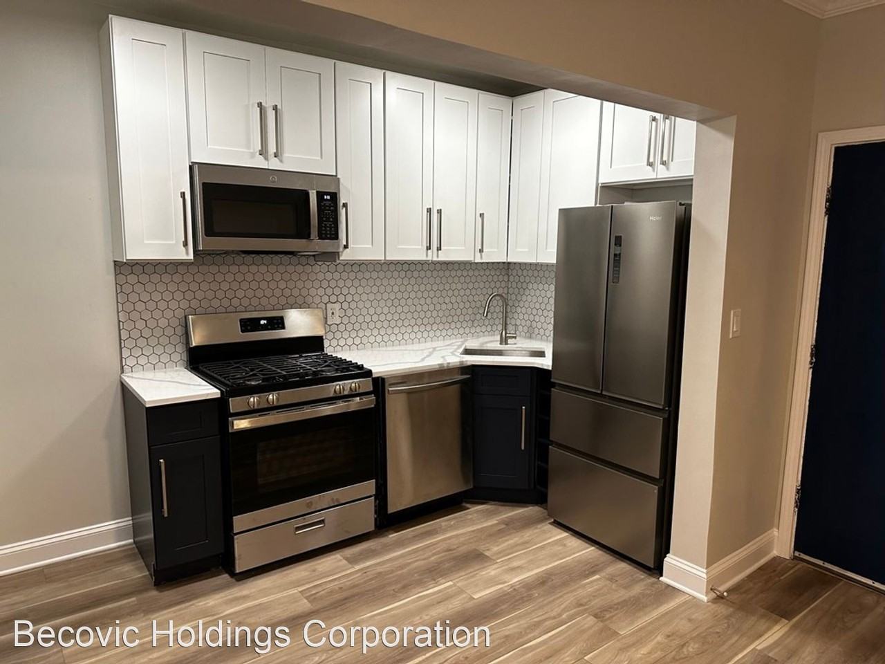 OP Apartments - Photo 2 of 23