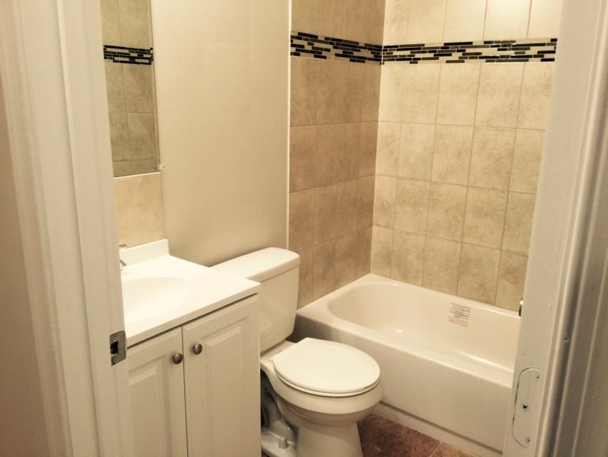 132 S 48th St #2 - Photo 3 of 7