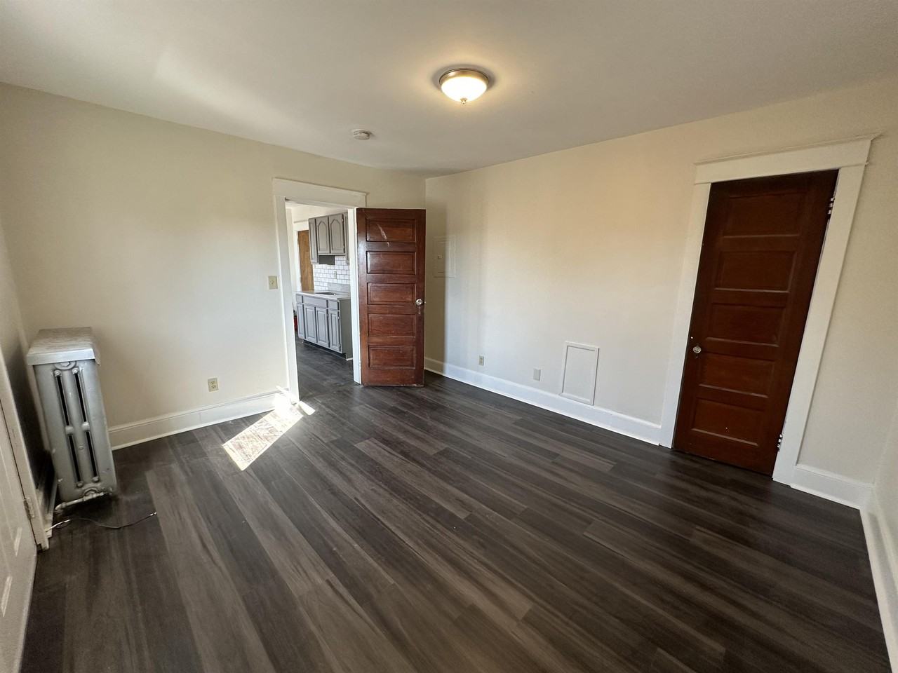 424 N Locust StreetAPT 6 #6 - Photo 3 of 6