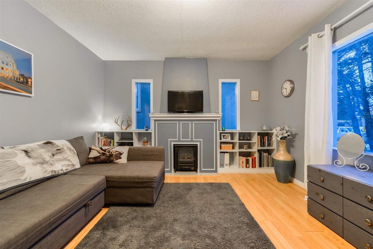 10509 76 Avenue Northwest - Photo 2 of 13