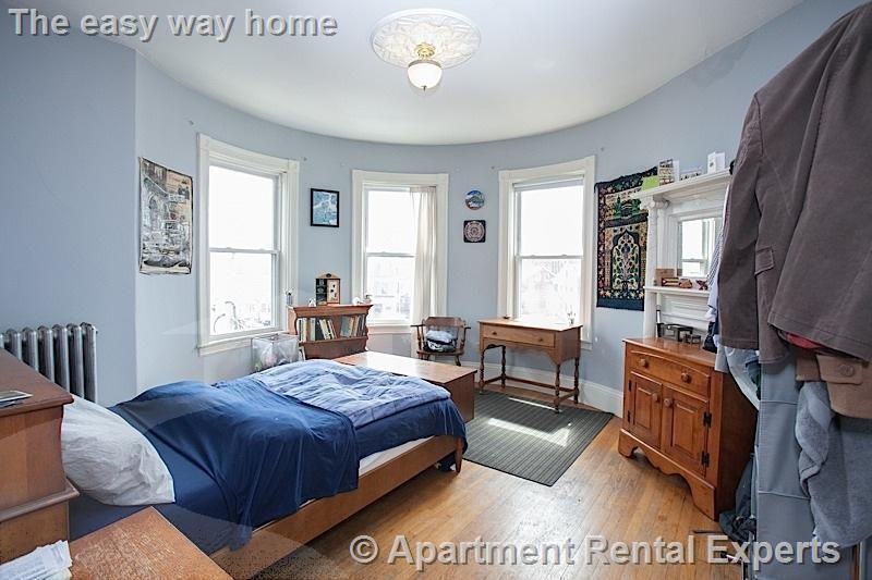 3 Kinnaird St #3 - Photo 7 of 10