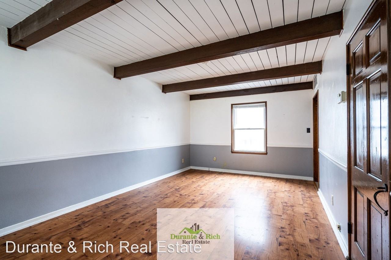 5604 Bramble Ct - Photo 2 of 24