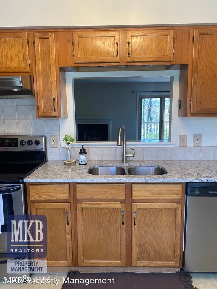 3455 Londonderry Ct - Photo 3 of 23