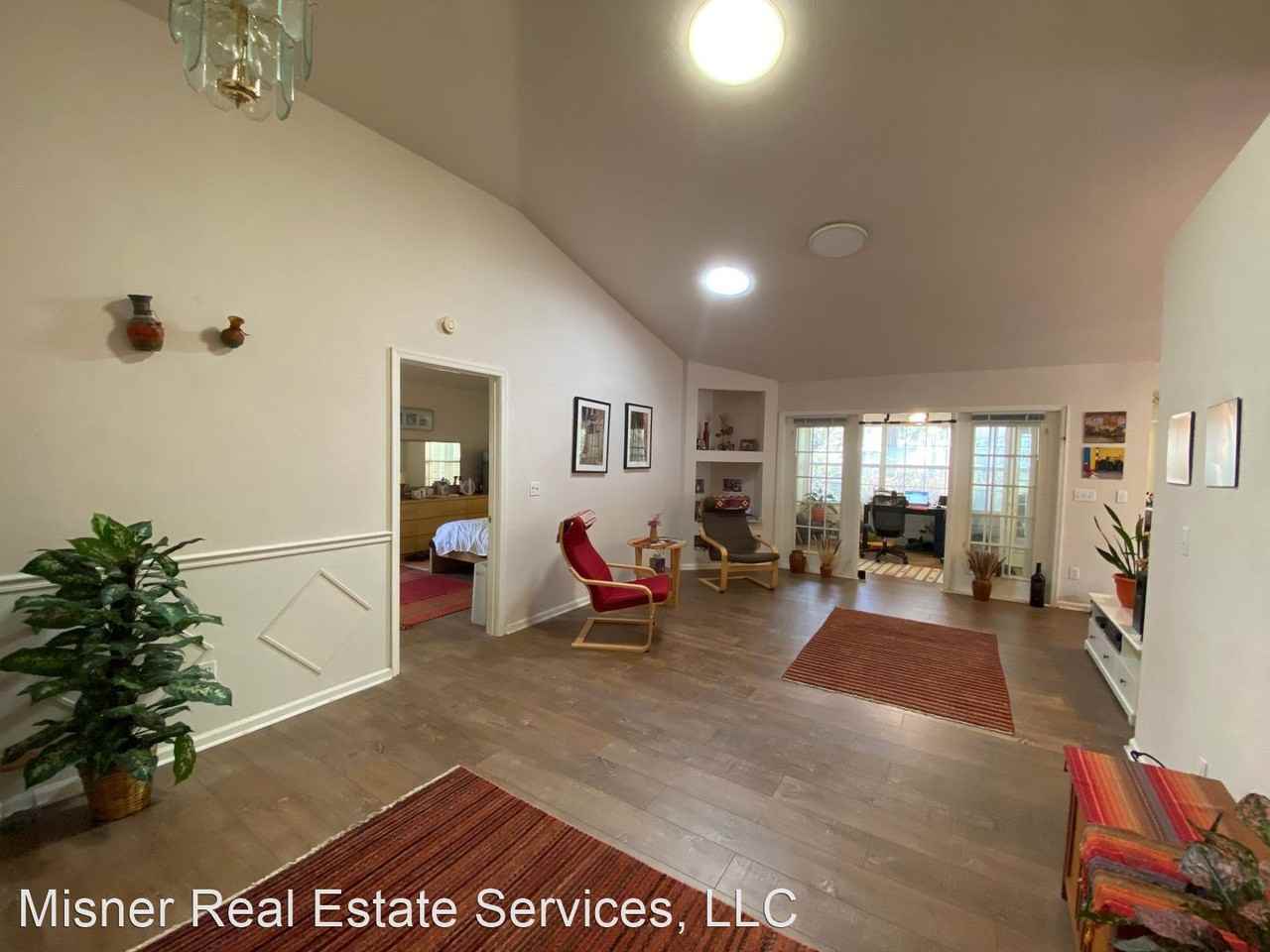 11669 Creek Dr - Photo 2 of 21