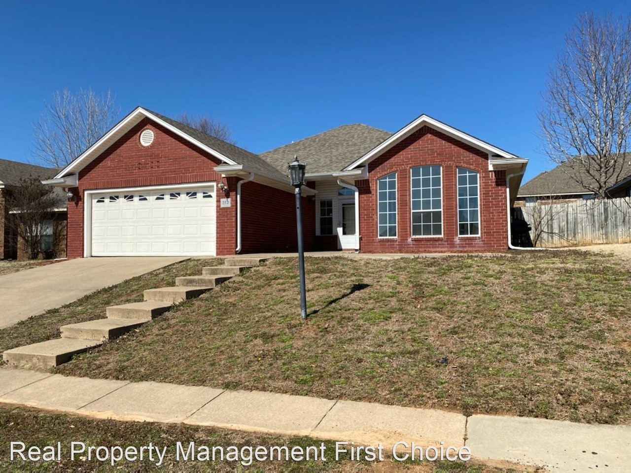 312 Northridge Dr - Photo 2 of 31