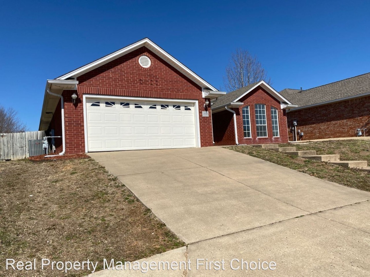 312 Northridge Dr - Photo 3 of 31