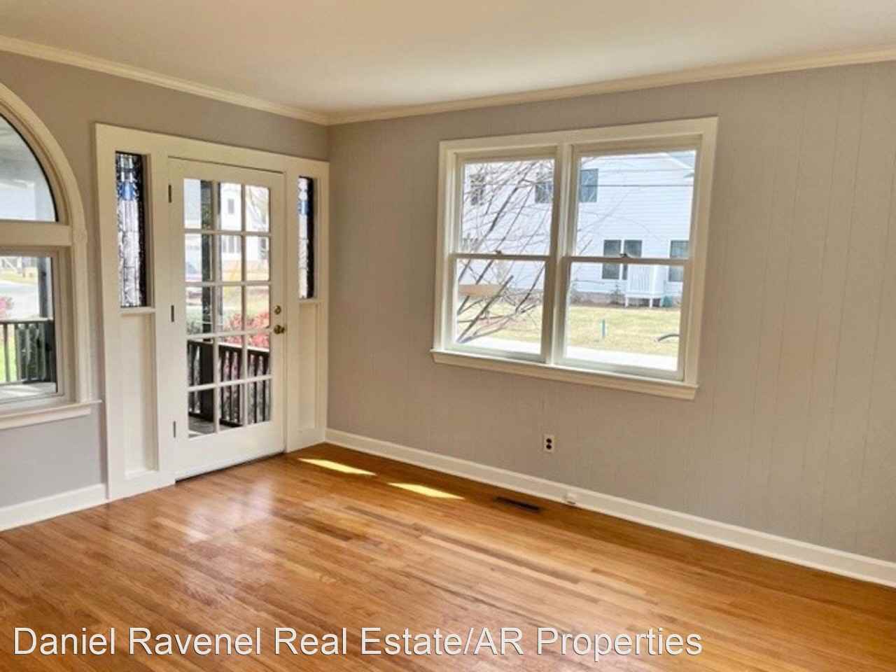 701 Arcadian Way - Photo 2 of 13