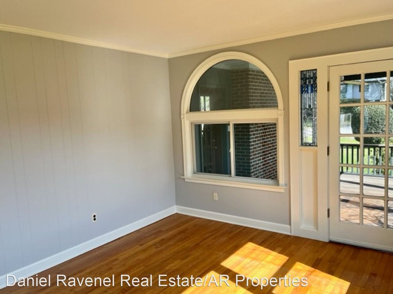 701 Arcadian Way - Photo 3 of 13