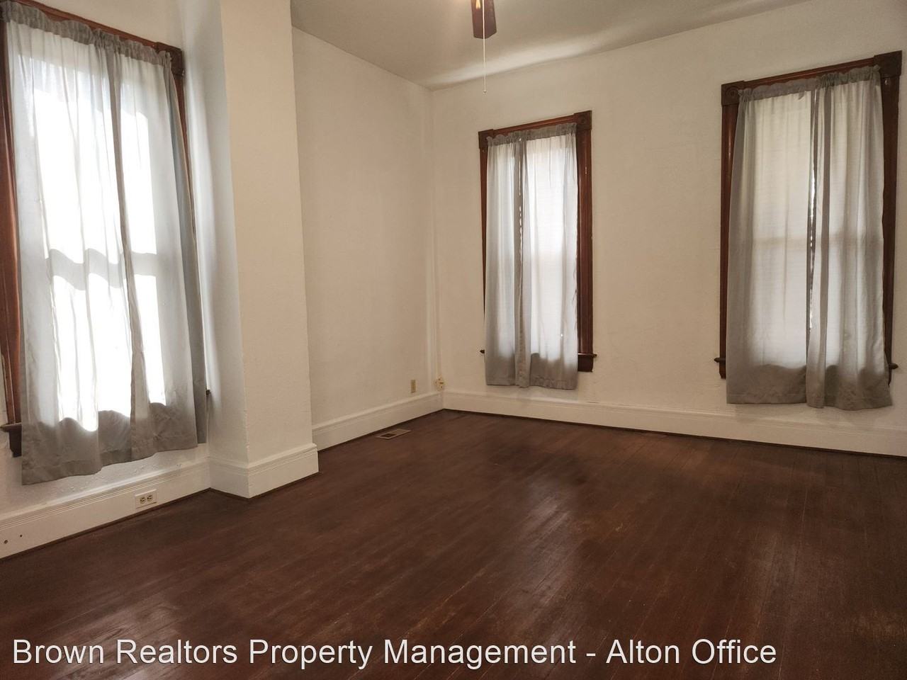 1025 Diamond St - Photo 2 of 24