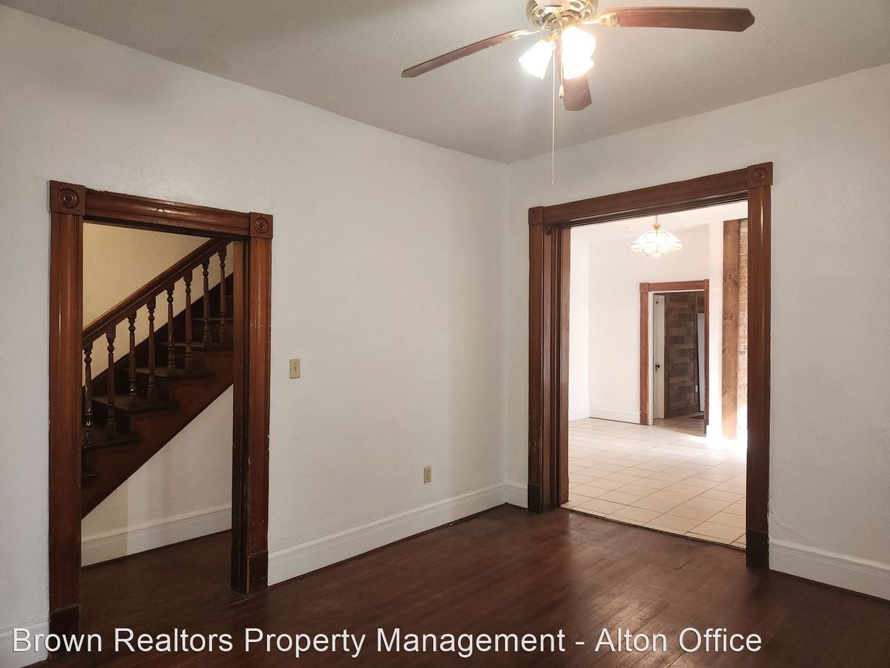 1025 Diamond St - Photo 3 of 24