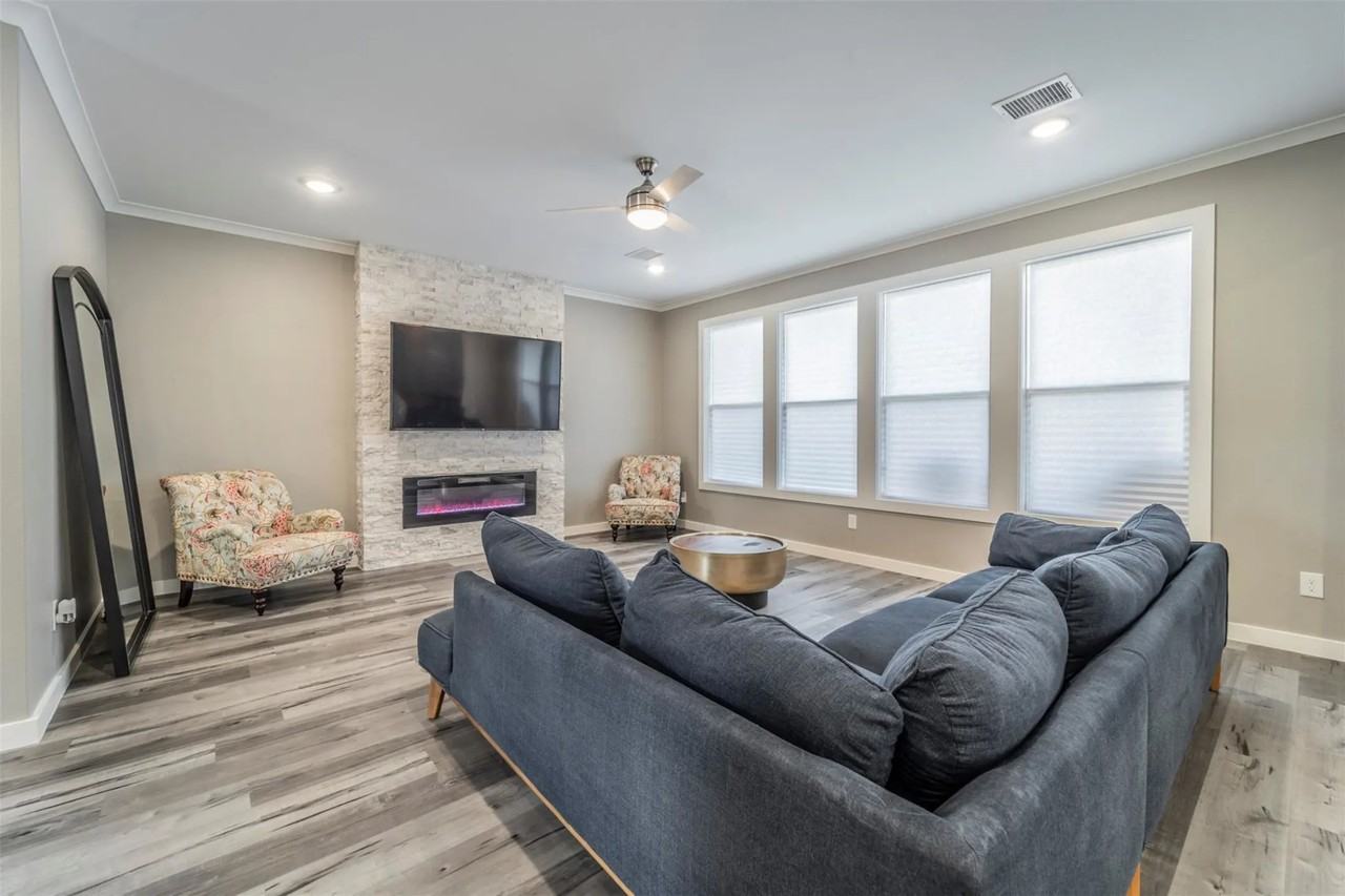 3639 Bickers St - Photo 2 of 25