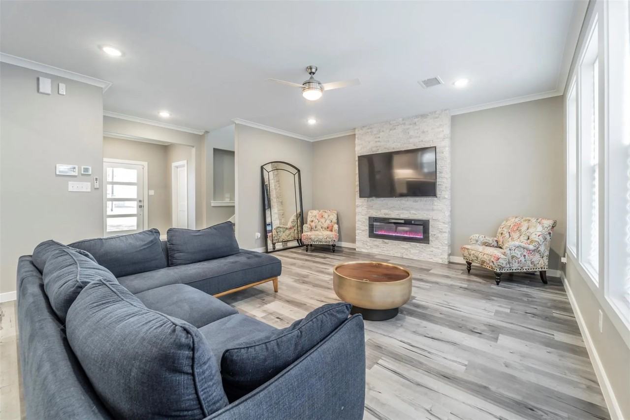 3639 Bickers St - Photo 3 of 25
