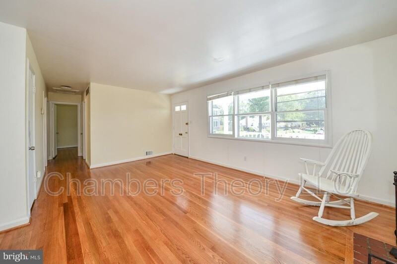 113 Hickory Cir Sw - Photo 4 of 24