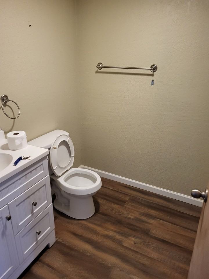 4901 Hedgewood Dr #2 - Photo 2 of 6
