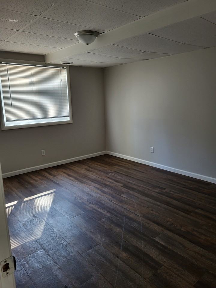 4901 Hedgewood Dr #2 - Photo 4 of 6