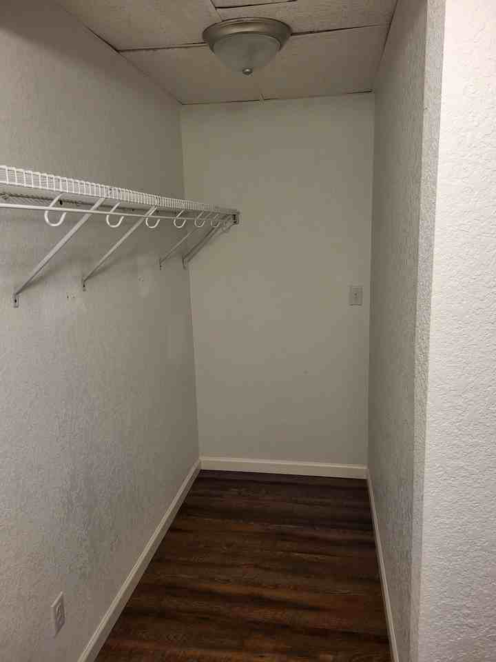 4901 Hedgewood Dr #2 - Photo 5 of 6