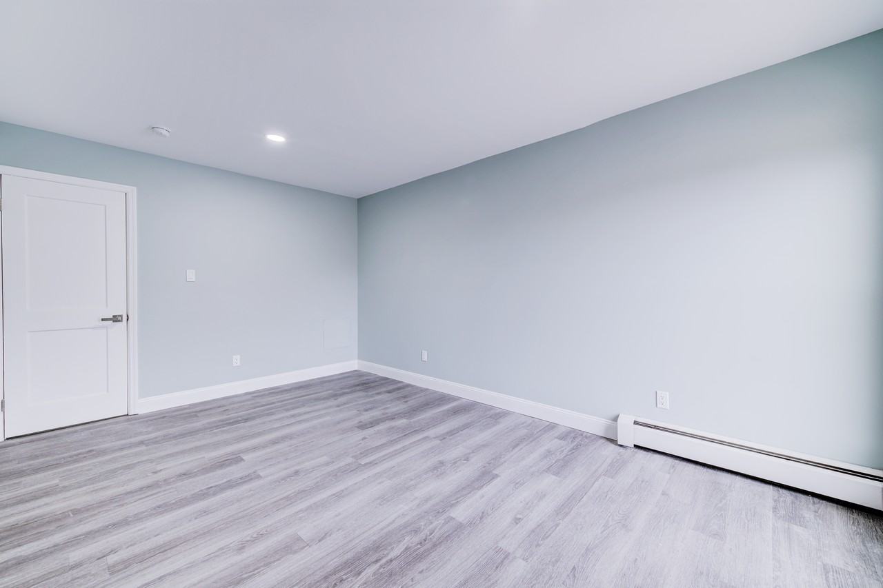 13 Bancker Ave #5 - Photo 3 of 18