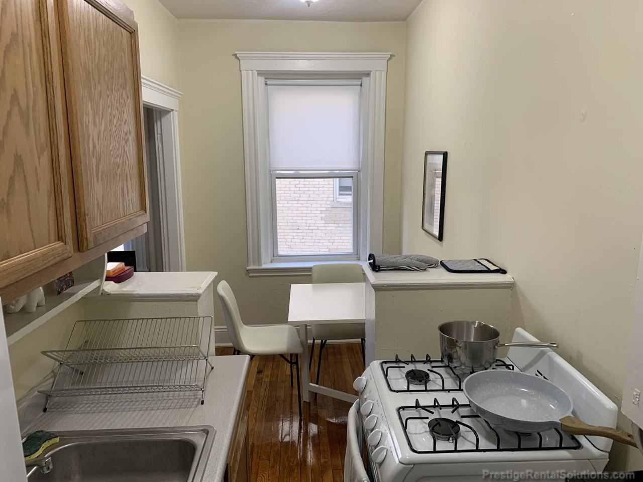 220 Kelton St #3 - Photo 5 of 10