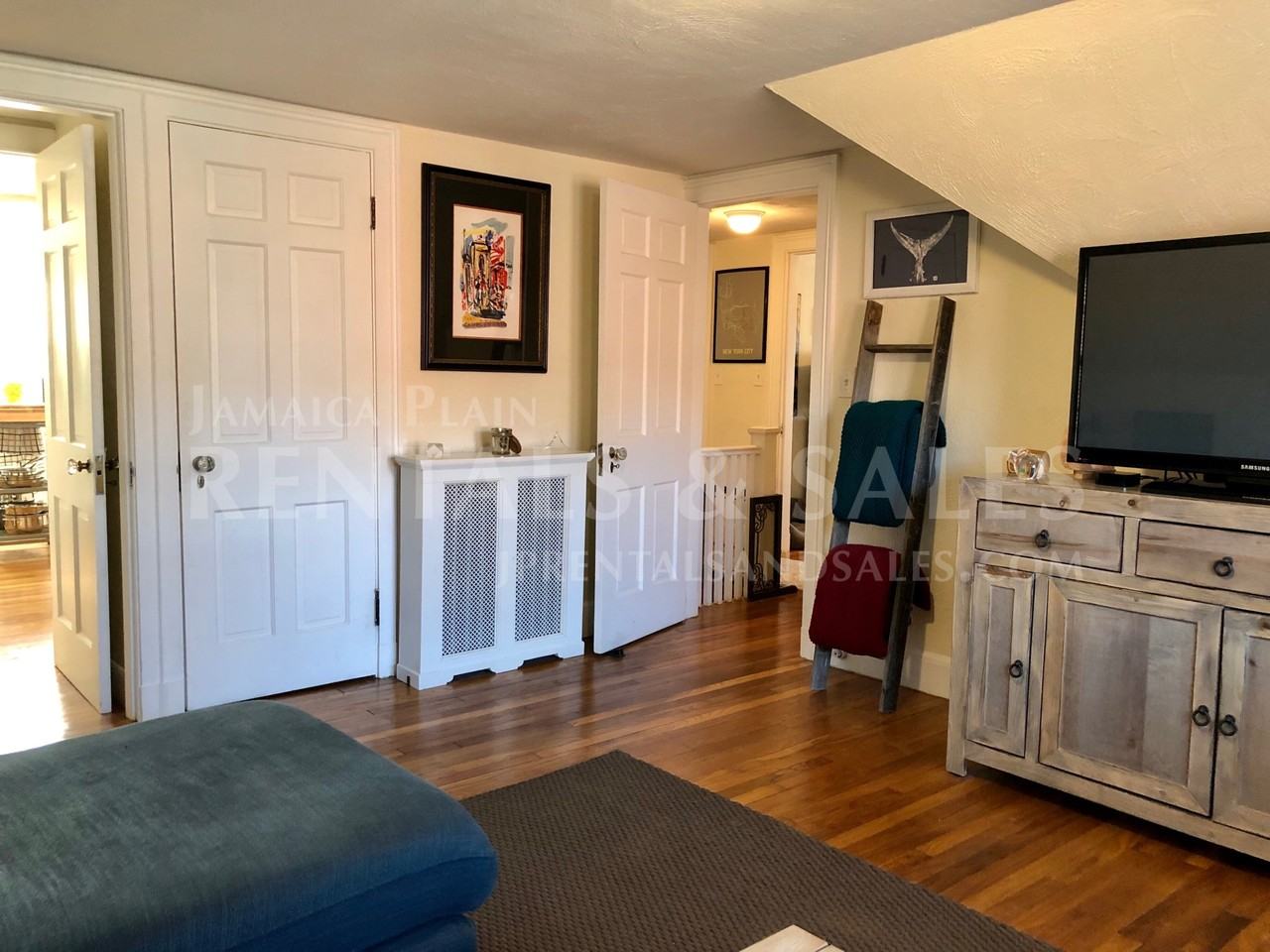 36 Lakeville Rd #4 - Photo 3 of 13