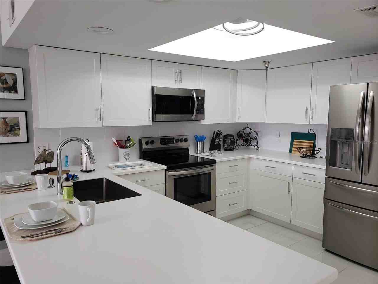 4510 El Conquistador Pkwy #207 - Photo 4 of 27