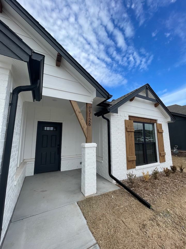 13126 S 72nd East Pl - Photo 2 of 24