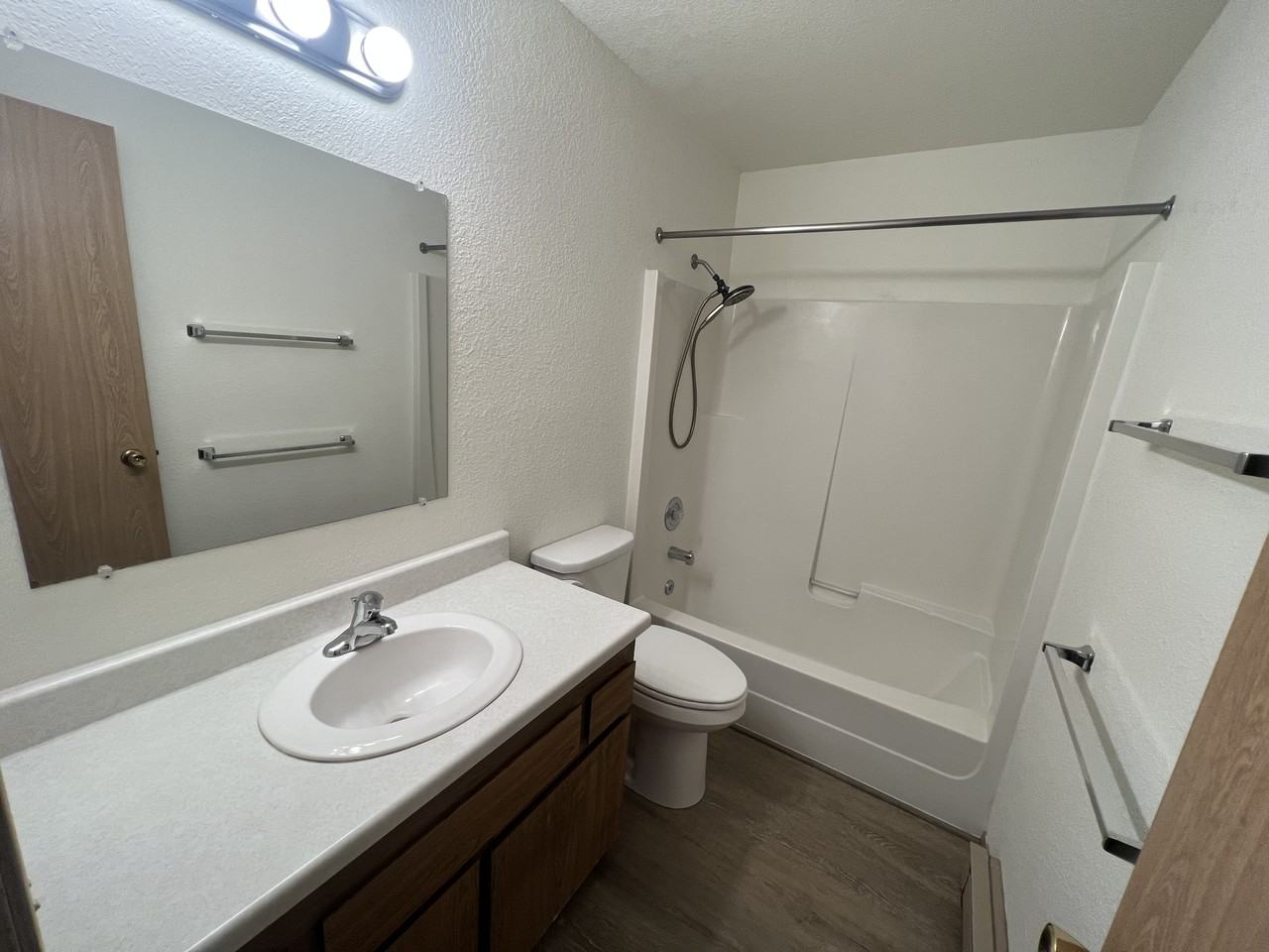 1205 8th St W #A - Photo 6 of 21