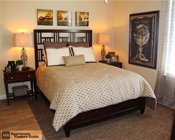 The Overlook At Stone Spring - Photo 2 of 9