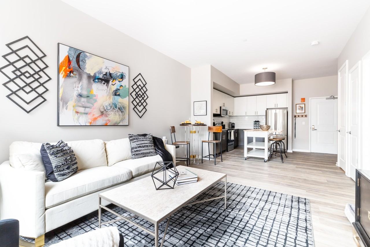 233 West Side Ave #433 - Photo 3 of 15