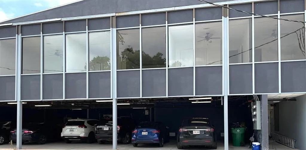 3220 S I 10 Service Rd W 240A, Metairie, LA 70001 3 Bedroom