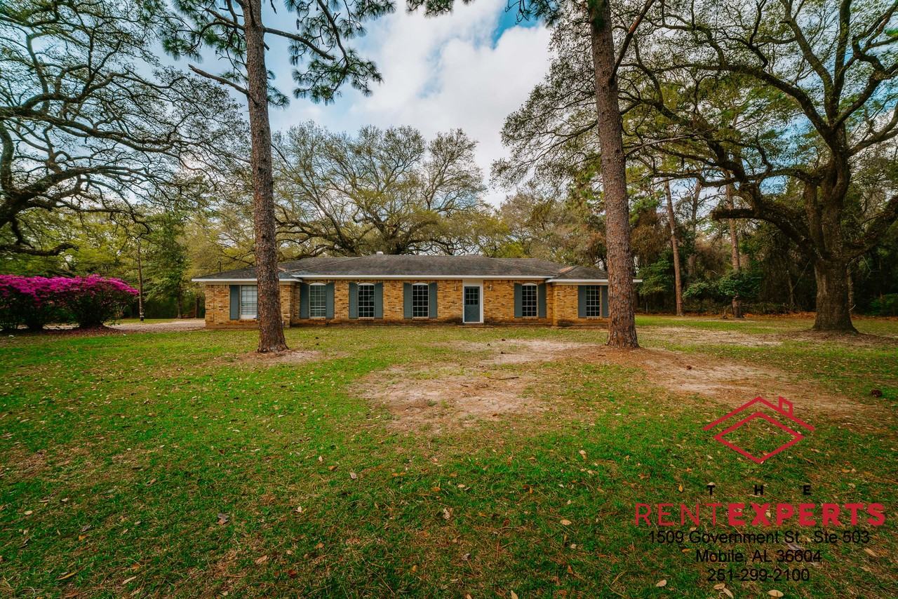 10470 Old Pascagoula Road - Photo 2 of 29