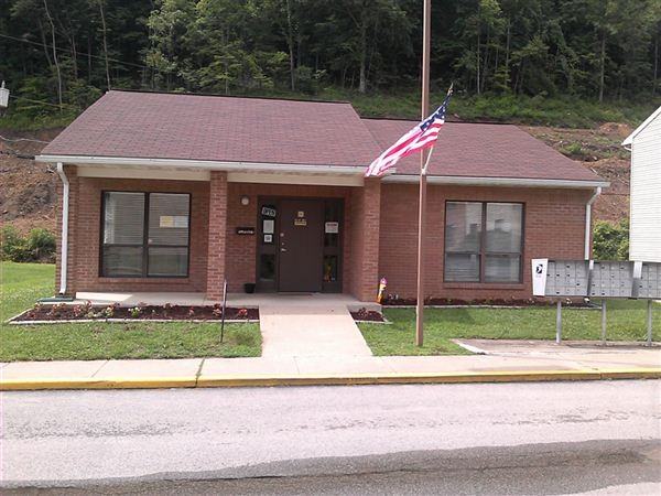 Quail Hollow I Apartments - Photo 3 of 3