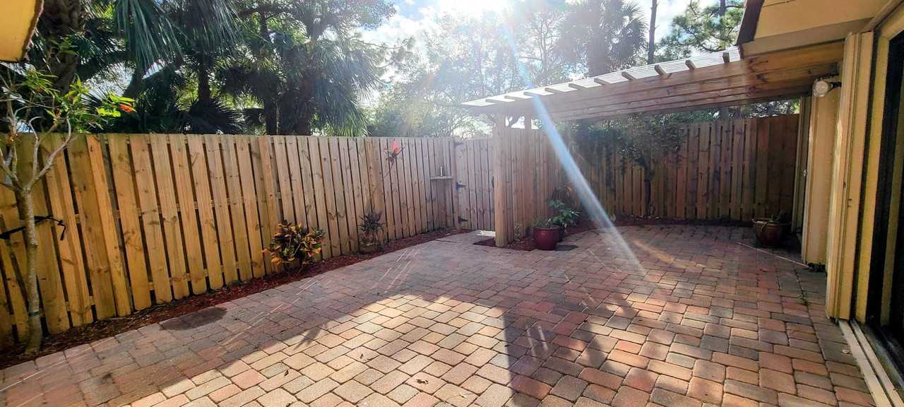 121 1st Lane - Photo 2 of 14