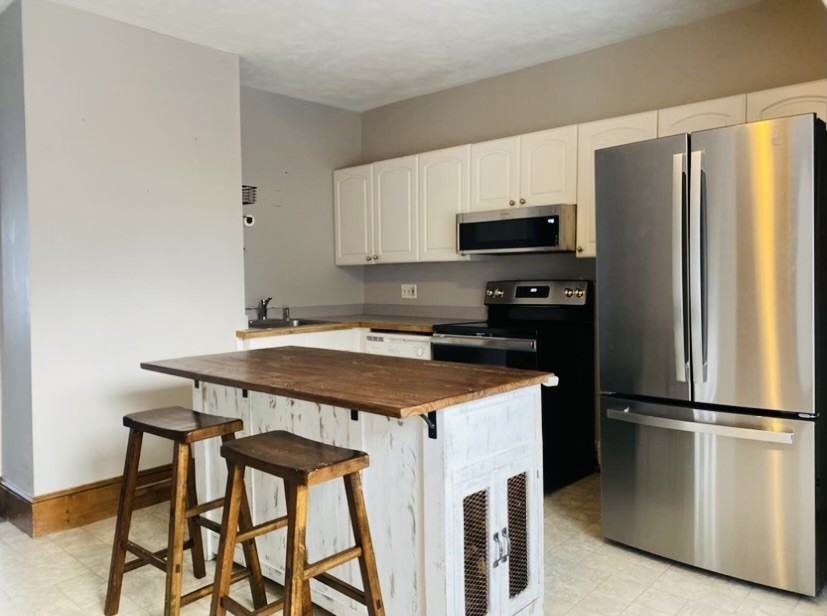 123 Main Street #4 - Photo 2 of 10