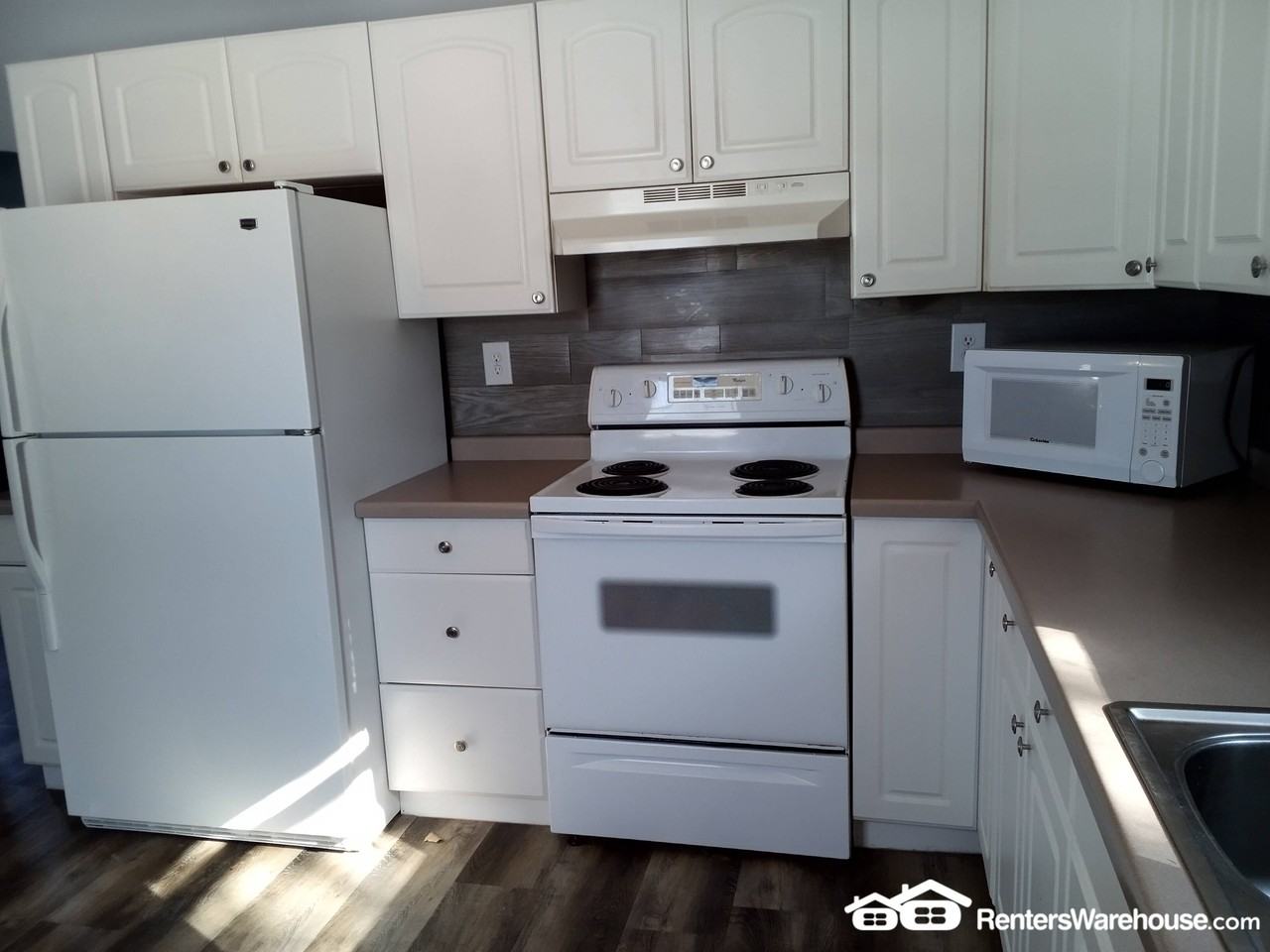 56 11th Ave N - Photo 3 of 10