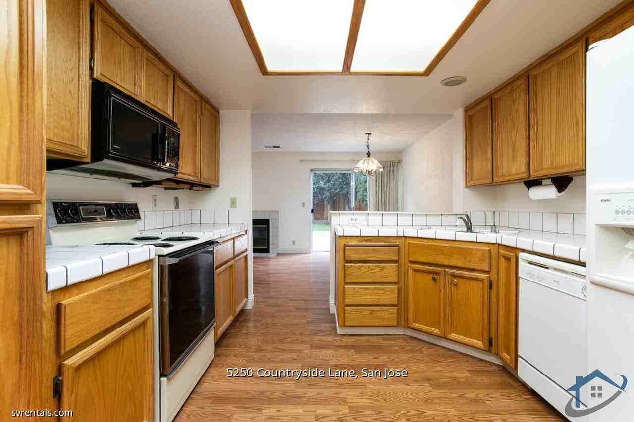 5250 Countryside Lane - Photo 2 of 29